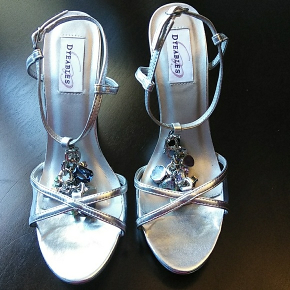 Dyeables “Maria” Silver Platform Sandals – Size 9.5B - Picture 12 of 16